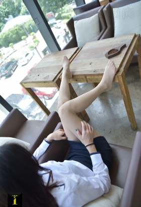 IESS -有气质的主管爱穿丝 是不是有福了[<font color=red>89P</font>]