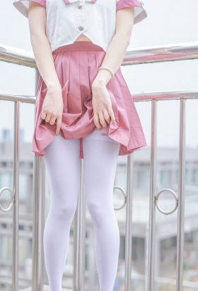 那种清纯可人的美，需要细细体验[<font color=red>9P</font>]