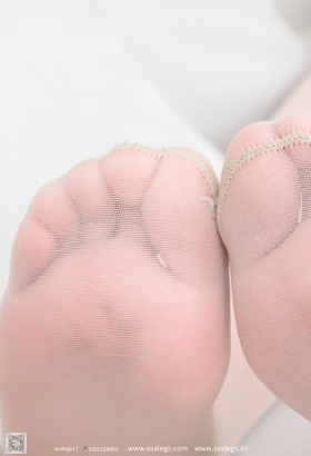 抱着谁家的狗狗[<font color=red>77P</font>]