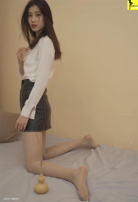 丝幕 -居家小姐姐的丝生活[<font color=red>70P</font>]
